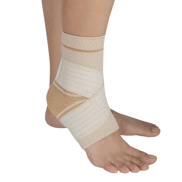 Бандаж компрессионный на голеностопный сустав со стяжкой Т-8683/3 Evolution Silver (Т.48.83) 